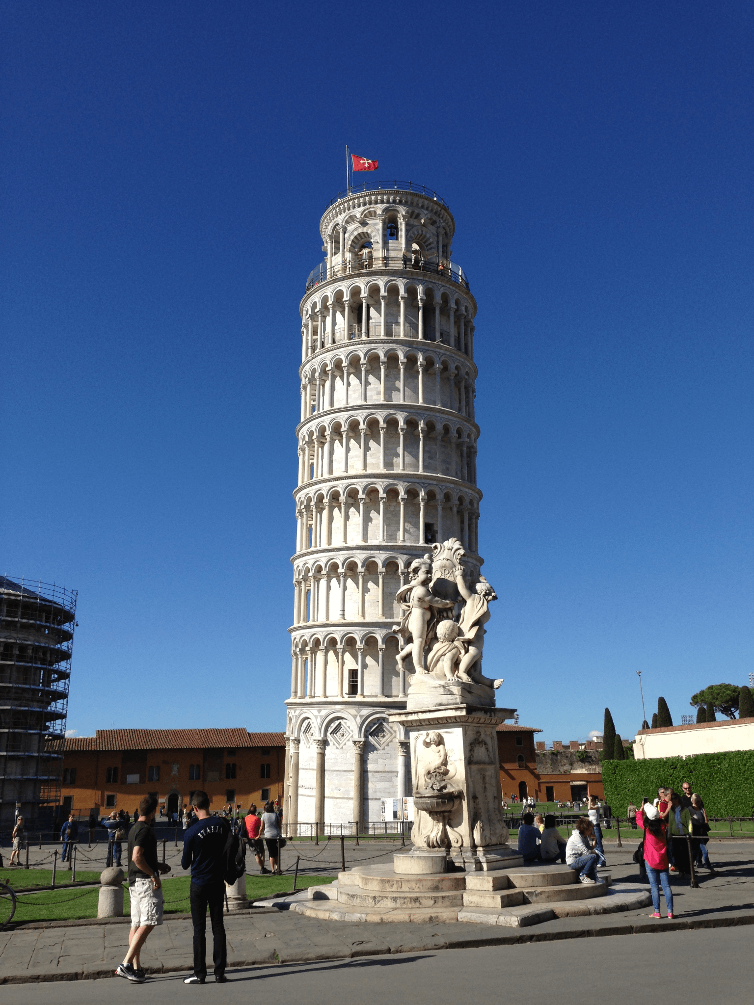 Torre Inclinada de Pisa, Italia - Lugares Imprescindibles de Visitar