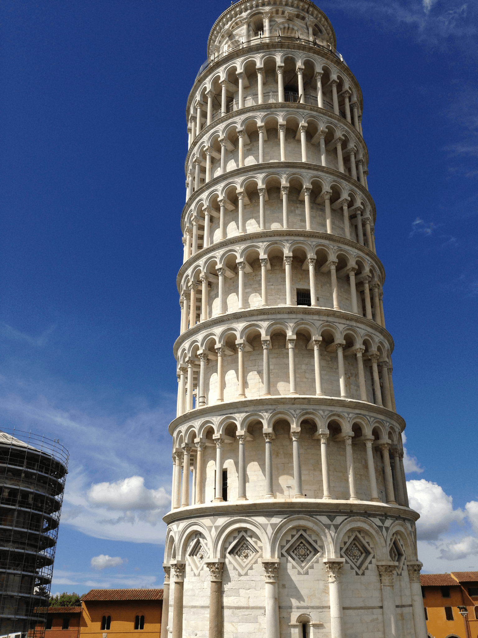Torre Inclinada de Pisa, Italia - Lugares Imprescindibles de Visitar